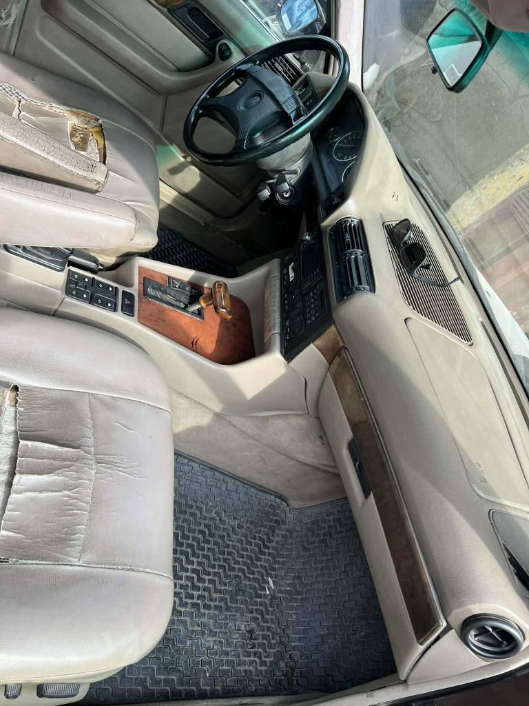 للبيع 535 رقم بغداد
مكينه وكير وحداديه نظيفه
كهربائيات تبريد كله شغال 
ويل كب خليه 
صبغه توني راشهه جماليه فقط
كشنات كهرباء فول 
السعر 70 وبيهه مجال 
للاستفسار ***********
