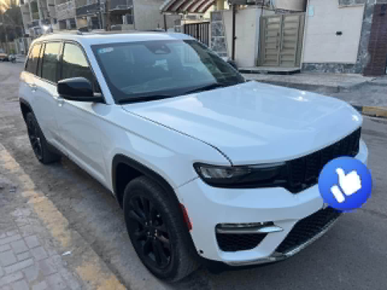 جيب كراند شيروكي بلاك توب 2022
مرقم بغداد

السيارة فول الفول مواصفات...رادار امامي خلفي جانبي ..توقف ذاتي5 كامرات خمسة راكب صندوك كهرباء كشنات اربعه تدفئة ستيرن هيتر 
كشنات امامي تدفئةو كهرباء 
جامات ثنين اوتوتشغيل عن بعد 
منافذ شحن بكل مكان 
مرايات جانبيه تدفئة
كير ماوس
تحديد مسار
وبعد هوواي موصفات ومعروف البلاك توب شنو موصفاته
حادثها جاملغ وبنيد مصبوغ
بدون نقص برغي بسعر 260 وبيها مجال
للاتصال *********** بغداد, العراق
