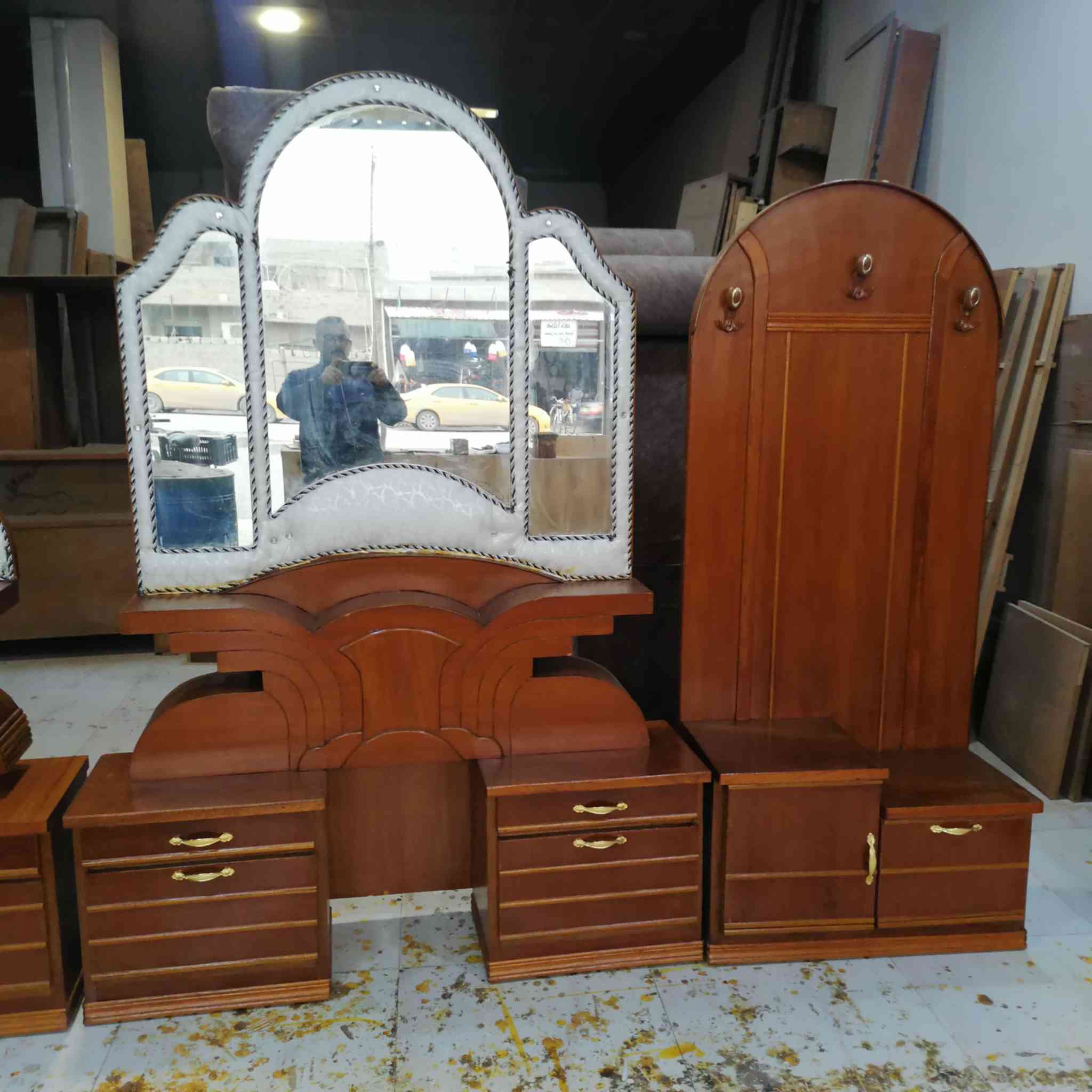 السلام عليكم
 غرفه 4قطع نضافه فول موديلها يجنن سعرها 600


**إذا كنت صاحب هذا الإعلان وتريد حذفه لأي سبب، رجاءا أرسل رسالة إلى الدعم الفني**