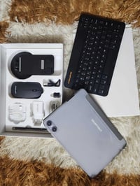 ايباد تيك لاست الذاكره 128  ملحقات ماوس + قلم + كيبورد + ستاند + شاحن ...