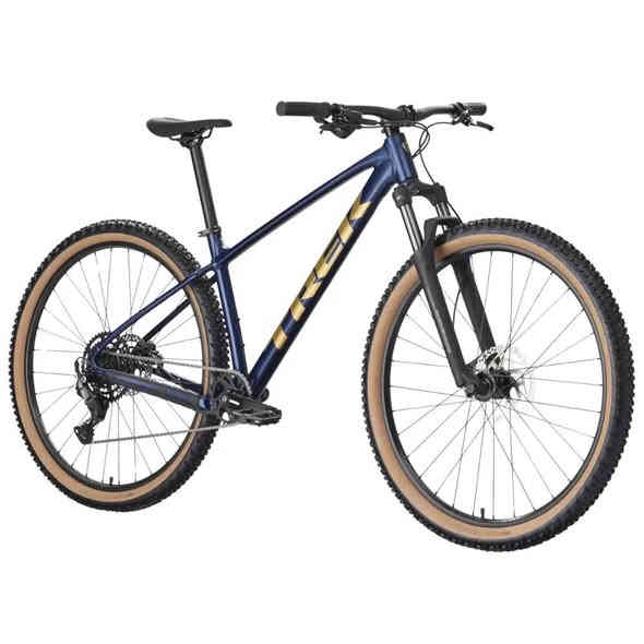 رسميا لدى معرض تيزاب 
بغداد - حي الاعلام 
***********
