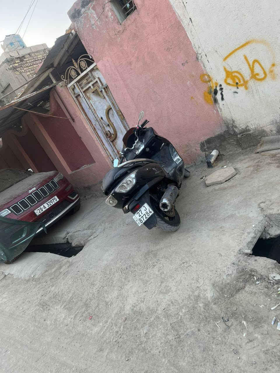 سلام عليكم فورزه 09 مكينه مكفوله 
سنويه ورقم نكليزي بسمي ذي قار مدور ثاني يوم  
***********
مكان سوق شيوخ  
السعر ١٨
