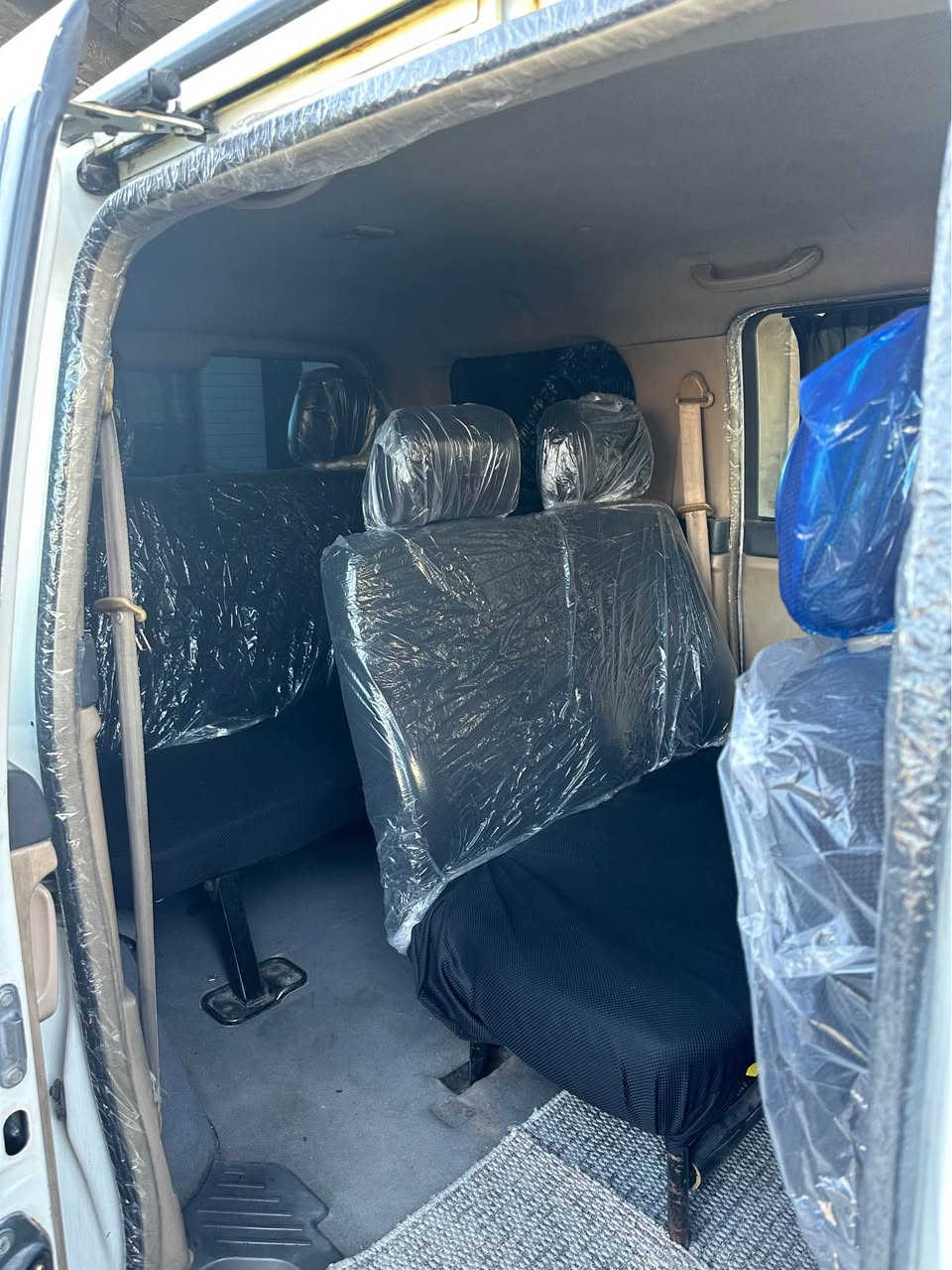 سياره زنار
موديل ٢٠١١ سياره بئ صبخه و بئ ده عمه گيرو و مكينه ب شرت شرت هه مي تشتئ سيارئ جديدن هه ر چار تايره و ته بيردي سه ر سويچيه و شاشيه و كاميره 
سعر 70$ و مجال 
غرامه ١٧٠ هزارن 
عنوان زاخو
بو هه ر پيزانيك ته له فونا مه بكن
***********
هه كو موشتري بي ته له فونئ بكه زاخو, دهوك
