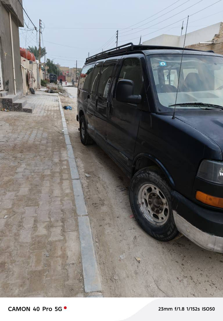 السلام عليكم سفانا 11 راكب مديل2008 بسمي مداور ثاني يوم مصفرة هيئه والمرور هزه جديده رقم انكليزي سنويه الى 2029 سيارة مكينه كير اكسن خير من الله ما ناقصها شي تبريد شغال تدفئة شغال حدادية نضيفة سبيرات 2 الكشر شوف العين السيارة جاهزة للشغل السعر 93$ وبيها مجال رقم الموبايل *********** غير متواجد على الفيس
