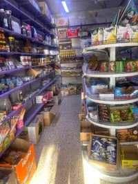 اسواق للبيع بشعلة بقطاع ١٢ مقابيل مدرسة النزاهة ٠٧٧٢٢٥٥٨٩١٣