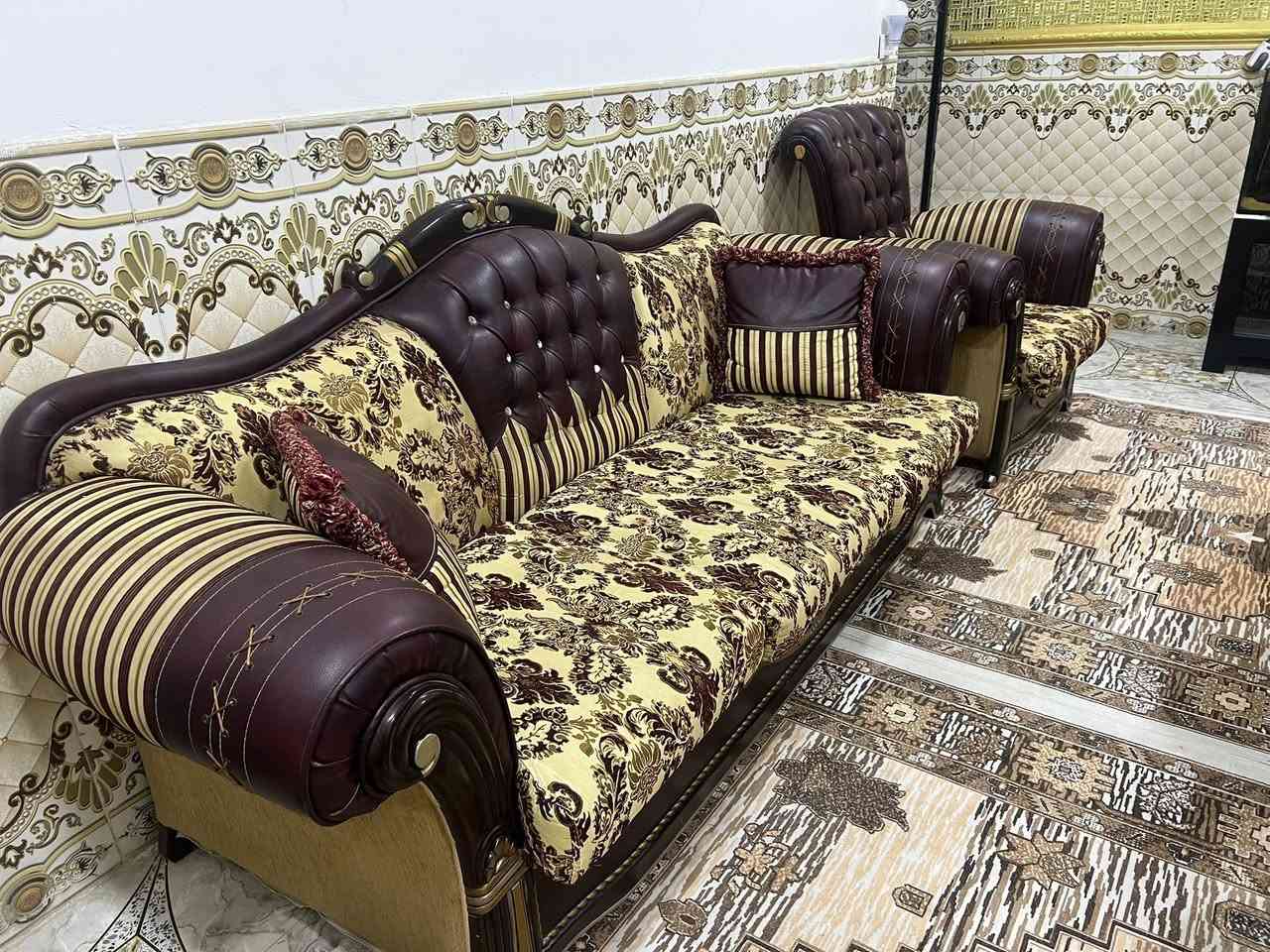 تخم انتيكه
وزن ثقيل الاصلي 
10 مقاعد
السعر 650 الف د.ع 🌹
جداً نظيف بدون شك بدون كسر

العنوان بابل مركز المدينه شارع 100 جهة كربلاء

للأستفسار الاتصال ***********
