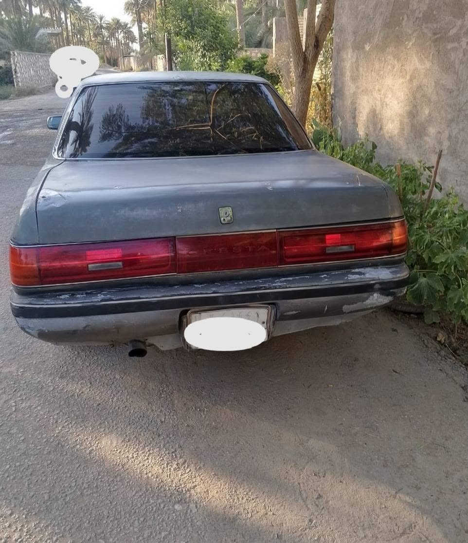 السلام عليكم كرسته موديل ٨٩  رقم نجف  راعيه يريد سنويه ل ٢٨  مكينه ونجي جديده كيره من يحمه بعد مينمر ابيع كير (كايم) كهربائيات توني مبدل صفيره كامله مكفَوله من الضربه القويه سياره بيه جراد يردله صبغه حداديه جديدة بس دبلات خليفه تعبانه دواخله حلوه دشبول جديد توني شاده ابطاين كشنات حلوه تبريد ميشتغل السعر ٢٦ بيه مجال بيع او مراوس اتصل او @خاص*********** مكان السياره نجف
