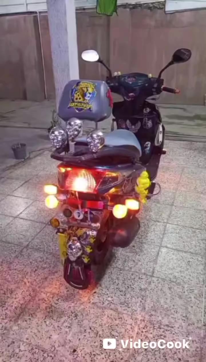 *********** سلام عليكم سكنس ياباني اصلي شرط دراجه مكفوله كفاله عامه جيب فيتر ويفحص اذا طلع برغي مفتوح بيه تاخذه بلاش وتروح جاهزه على اخر حبايه مكينه شرط الكفاله ملحه لادهن ولاكلشي تجي وتفحص اذا مو مكفوله انطيك كروتك وفوك كروتك واني خادم  كهربائيات شرط سلف نص نكره بكل وقت هندر  تخم تاير بلجيس بريكات خلفي امامي ويل كب كيج سرعه كيج بانزين شغال دبلات اماميه خلفيه شرط هورن سيدان صالنصه كاتم الاصليه مكينه خرسه متسمع صوته عالي ناصي عدسه الوان اشاير يسره يمنه باتري بعده بجيسه ستند صفح حساس ريموند عدد 2 تشغيل عن بعد مانع سرقه يعني من اكول كفاله كفاله الدراجه مشروطه واسف عل الاطاله السعر خاص او تتصل وخادم اني
