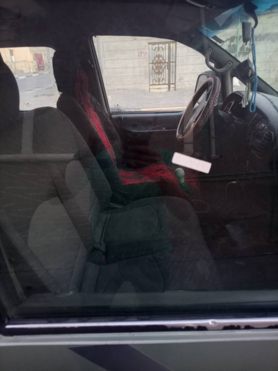 السلام عليكم.. للبيع سيارة حمل نظيفة وجاهزة للشغل
المواصفات:

الموديل: 2002.

الرقم: بصرة (السنويةباسمي )

الحالة: السيارة بحالة جيدة جداً، 

السعر المطلوب:
40 ورقة
 الحمل ٥ طن
المكان والمعاينة:
البصرة - [قبله قرب المستوصف السوق الكبير قديم ].
الاتصال0780 132 2108
