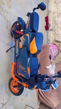 X900 • ١٢٠ • ٥ بطاريات