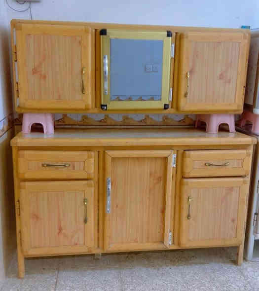 كاونتر للبيع الطول مترتين والصاجي الطول متر ونص *********** ديوانية
