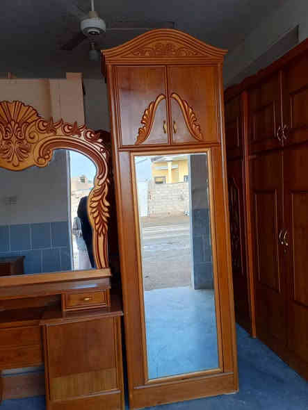 السلام عليكم اخوان توجد غرفه توج حديث مستخدم شي قليل السعر مليون 100وبيه مجال الاستفسار عن الرقم ***********
