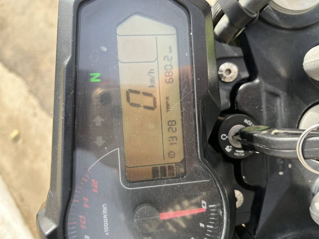 السلام عليكم  السعر مناسب كلش
TNT 135 بنلي 
عجله  الخليج 
مرقم و كامل دراجه خير من الله 
موديل 2021 نوزل لون اخضر كامله مكمله رقم وسنويه محرك بلادي كير فول دهن فقط موتل 
مكاني بغداد الحسينية 
***********
السعر 2250
مليونين وربع
