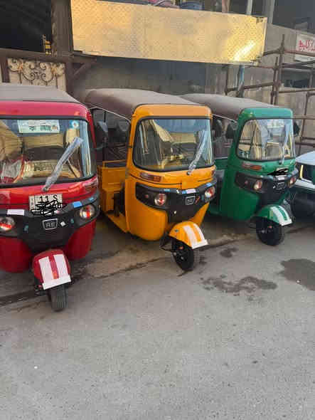 تك تك مستعملة نظيف العنوان مدينة الصدر الأورفلي مرقم***********     (***********
