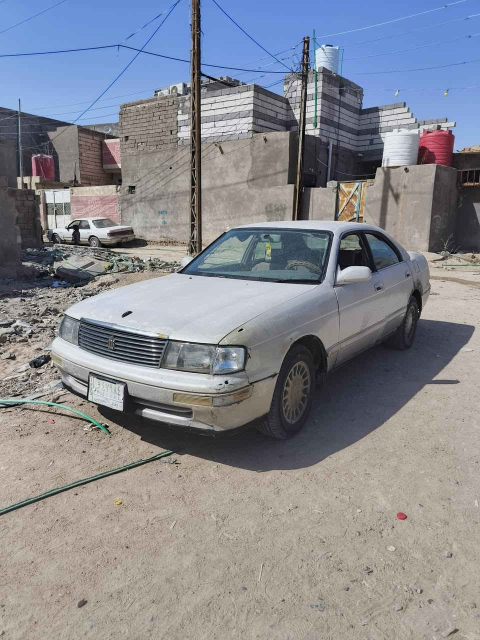 السلام عليكم بطه للبيع مكان البصره السعر ٢٥ وبيها مجال رقم بغداد مشروع وطني تحويل ثاني يوم مكينه وكير كرتون حداده جديده عوزها كهربائيات بسيطه السياره بيع مستعجل اتصل *********** مكفوله من الكص ونقل
