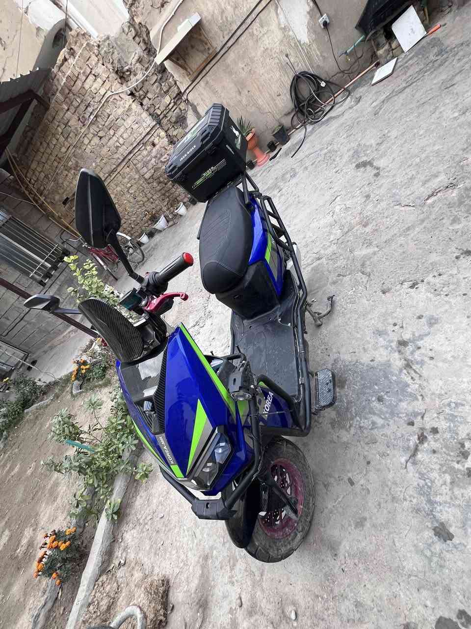 السلام عليكم ماطور للبيع نضيف من كلشي بطاريت فول ماصار شهر من فتحته من الجيس السعر 750 وبي مجال للاستفسار ***********
