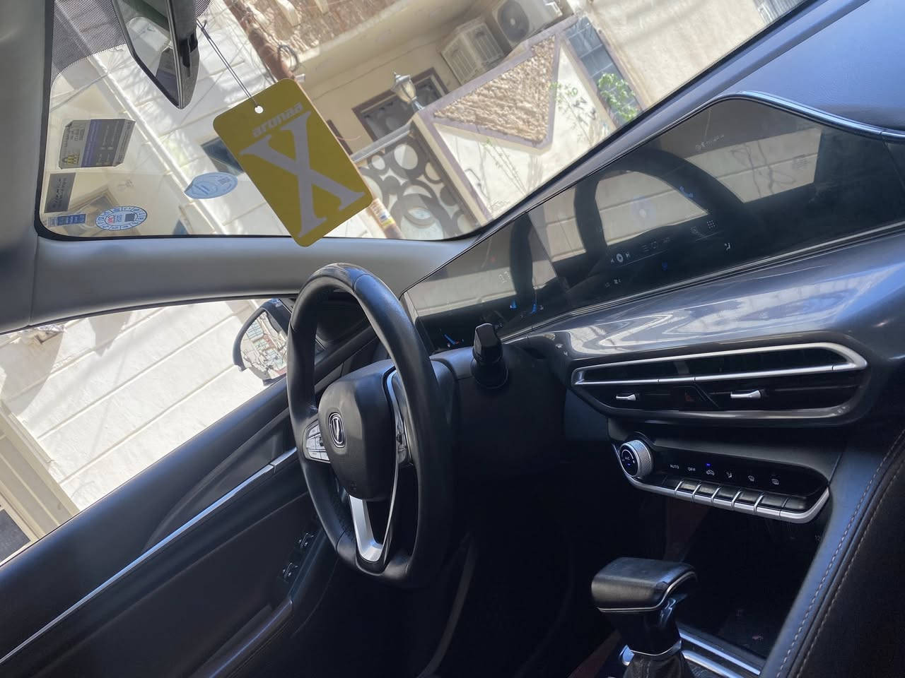 شانجان ايدو بلاص فول مواصفات
فتحة تشغيل عن بعد جام يصعد وينزل بالبصمة
موديل 22 بيهة قطعتين صبغ ماشية 65رقم اربيل 
سعر110السيارةًموحودك ابغداد


**إذا كنت صاحب هذا الإعلان وتريد حذفه لأي سبب، رجاءا أرسل رسالة إلى الدعم الفني**