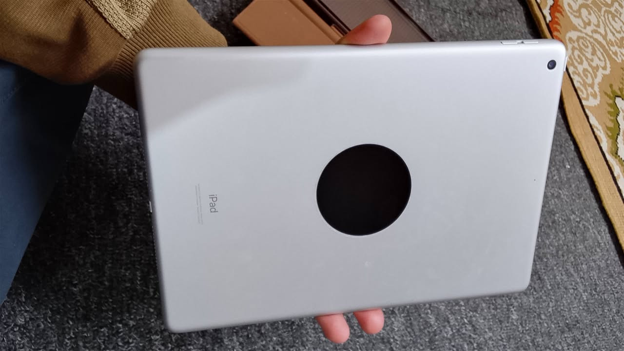 السلام عليكم .. أيباد الجيل التاسع مصارلة ٤ اشهر من مفتوح بطاريتة بين الـ١٠٠ و ٩٥ ايباد شخط مابي ومكفول مابي ولا عطل مراوس او بيع السعر ٢٧٠ للاستفسار ***********
