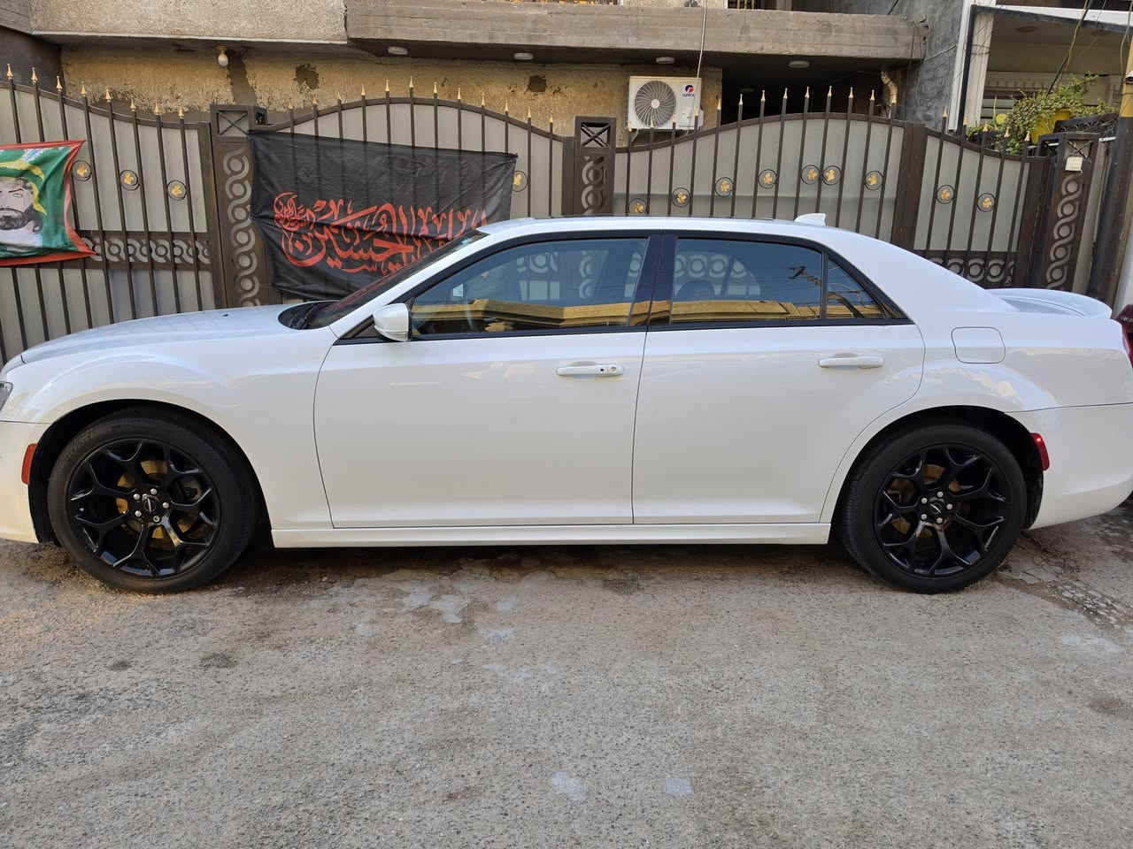 اوباما للبيع او مرواس  موديل 2018
فول مواصفات S

بانوراما 

رادار جانبي 

حساس امامي

حساس خلفي

كشنات جلد 

كاميرا خلفية

كراسي كهرباء

بجم عريض اصل

محرك 3600

السيارة جاهزة مابيها اي نقص 

رقم اربيل تحويل مباشر

السيارة من امريكا كلين 

وبالعراق بيهاصبغ جاملغ وبنيد

مكان السياره حي الجهاد

السعر 215وبيها مجال بسيط 

للاستفسار ***********
