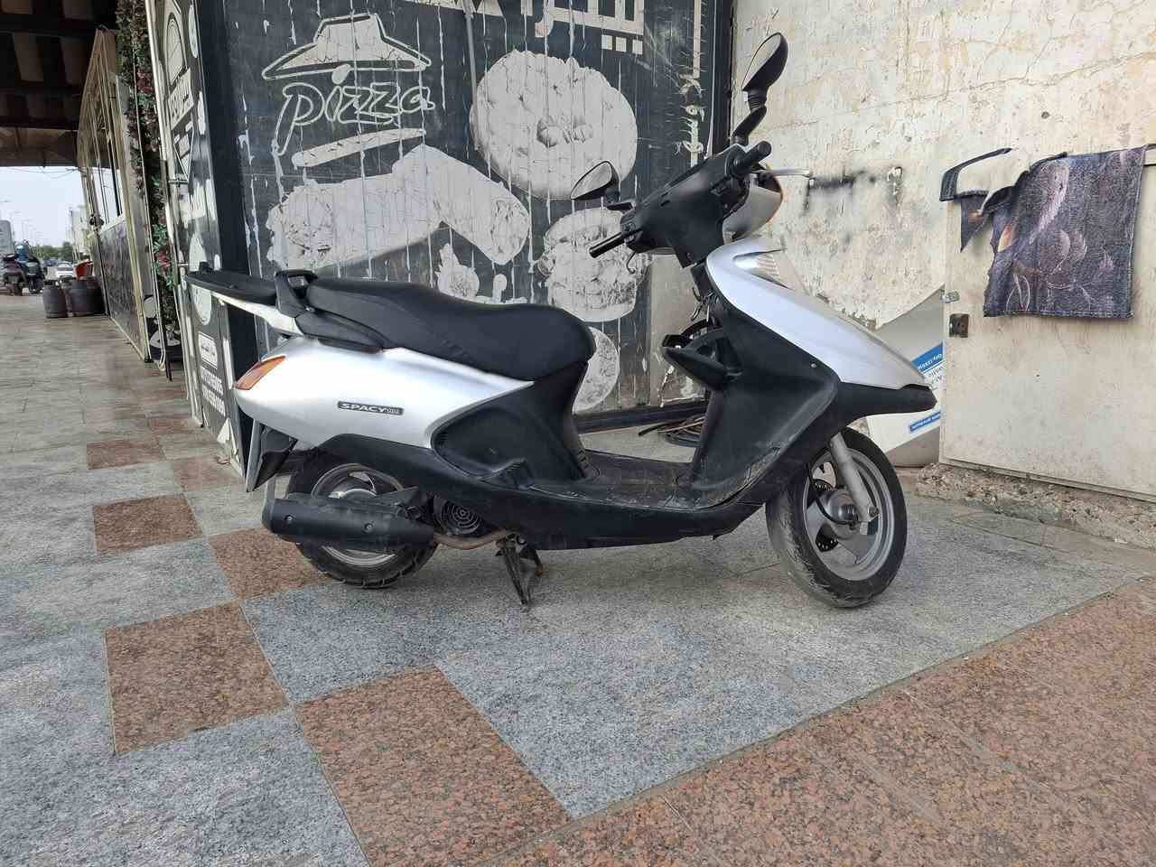 سبيسي ما عوزه بس غسلة 
ب٦٥٠ قفل 
كوت /الزهراء /***********
