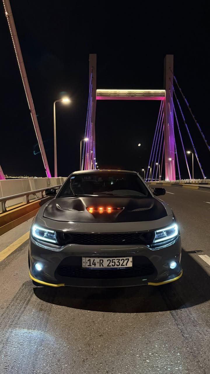 سلام عليكم كل عام و انتم بخير
للبيع جارجر سكات باك SRT 🐝 2018 
الون اسمنتي رقم بصره أنكليزي تحويل ثاني يوم 
و حتى بسنويه مكتوب 6400 

مواصفاتها : 
تحكم سترين + شفتات 
شاشه حجم 8 كبير مع أنضمه قياده SRT 
حساس خلفي 
داخل مخمل مختم شعاره 🐝
فجوج 4 بستم برمبو 
وباقي المواصفات معروفه بالسكات 

عليها أضافات : 
شوته موبر مفتوحه 
بلكات ريسنك 
ولف حماوه ريسنك 
غرفه مغطس كاربون + خط اصفر 
كزوز مفرغ + دبات اجتي باور ريمونت غلق او فتح 
عليها ويل نجمه خسفه قويه 
تغليف اسود طافي بنيد و قماره جديد هستوه مشتغله الجماليه 

سياره محرك مفتوح و مشتغلها شغل كامل يم محمد عرب او كراج موبر  
من محرك و تبريد و برمجه وكل شيء سياره جاهز على اخر حبايه و كله جديد شاده الها و وكاله 

حادث السياره : من أمريكاء فقط بنيد بدون دواخل 
وتعرضت الحادث بالعراق صاره بيها جاملغ الأيمن و بيبان ثنين تبدلن و نصبغن وهم بدون دواخل يعني سياره لا شاصي ولا اي شيء يعني بيها صبغ مع البنيد 4 قطع و الباقي كفاله 

سعره 180 وبيها مجال بسيط الشراي 

مكانها البصره 

رقمي : ***********
