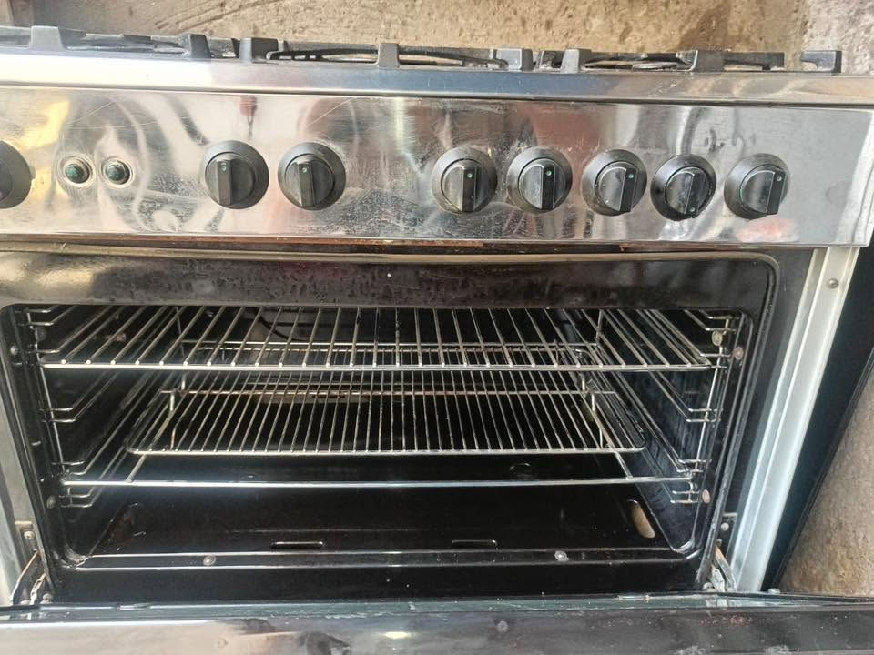 السلام عليكم مكلف بالنشر 
طباخ ايطالي نضيف السعر 150 الف 
*********** ابو سجاد الساعدي
