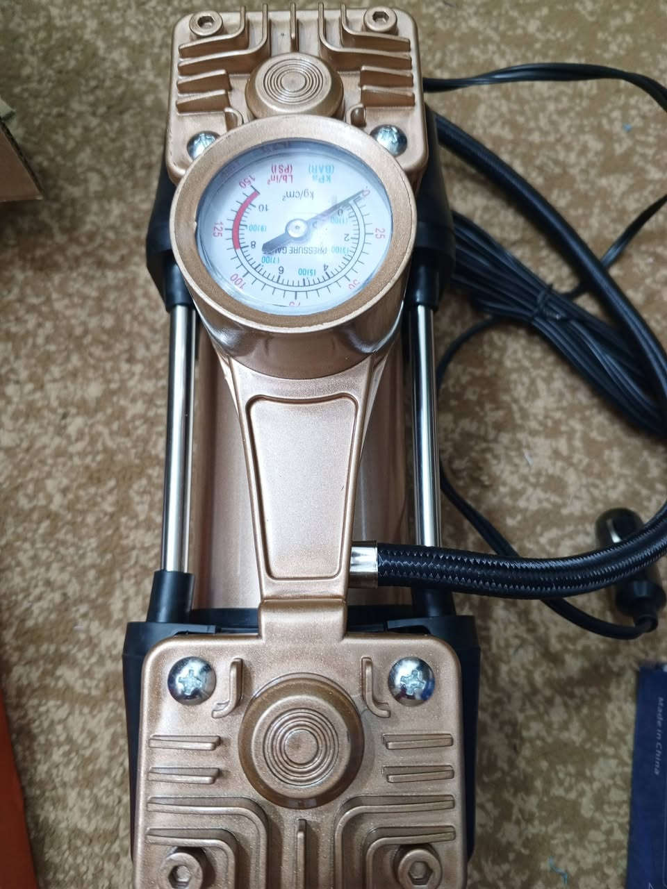 منفاخ اطارات
دبل بستم اصلي وحقيقي

بسعر مناسب
السعر ٢٠ الاف

حجز والاستفسار واتساب 
***********📱
يوجد خدمة توصيل 🚕 
محافظات 5الاف 
بابل المسيب 3 آلاف 
المسيب حي العسكري 🏍️ مجاني
