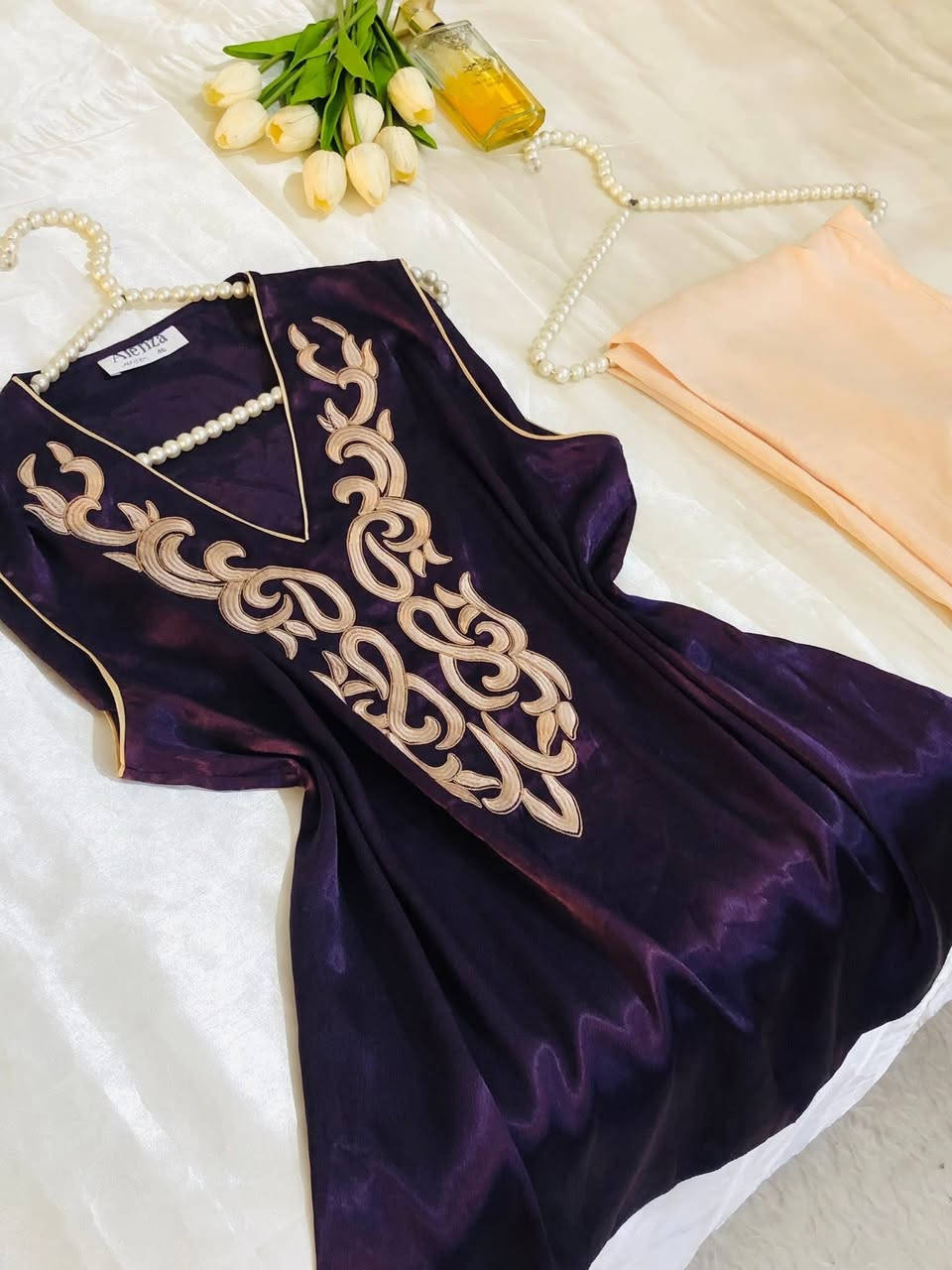 الكيمونة تطريز ✨

يلبس وزن ٦٠ ٦٥ بالماركة سعره ( ٥ الاف ) 💜✨


**إذا كنت صاحب هذا الإعلان وتريد حذفه لأي سبب، رجاءا أرسل رسالة إلى الدعم الفني**