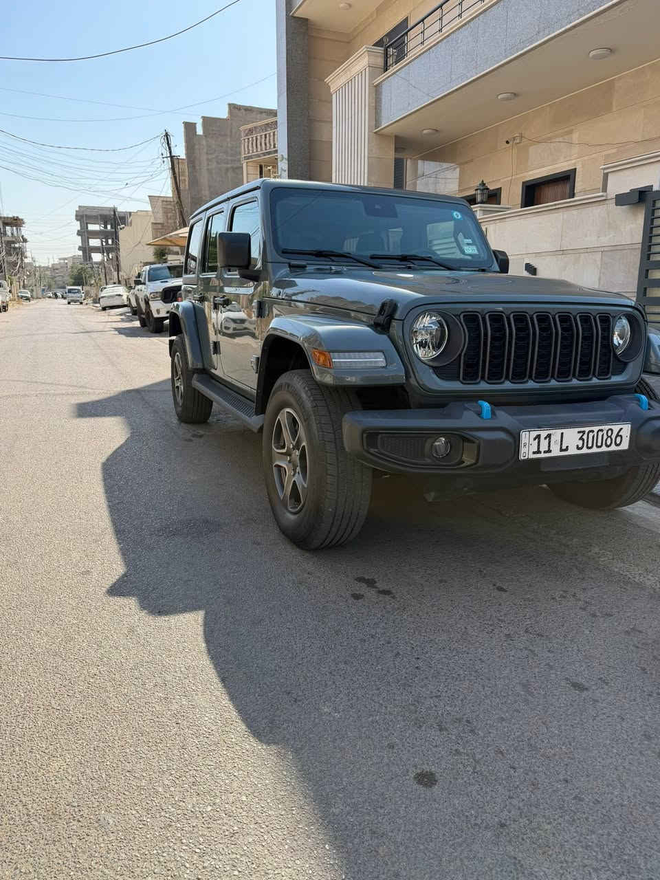 السلام عليكم جيب رانكلر  4Xe 2024  وارد امريكي
السياره مرقمه و جاهزه 

       2024 JEEP WRANGLER, SAHARA 4XE.  2.0L

حجم المكينه : 2000 تيربو + هايبرد + هجين شحن خارجي
المسافه المقطوعه : 16 ميل       
                    
الضرر السياره  :حادثه سطحي الجاملغ والباب اليسار

   الايرباك : برده و راجع سستم

#المواصفات 
1.قماره تتفصخ صير كشف
2.بصمه 
3.لوكير
4.كشافات 
6.شحن خارجي
7.هيتر بالاستيرن 
8. شاشه
9.هيترات بالكشنات
10.تشغيل عن بعد
11.كشنات مخمن
12هيترات بالكشنات
13. دمام خلفي
 

💰# السعر 290$ وبيه مجال

☎️تفاصيل اكثر هذا رقمي ***********  بيه وات ساب

مكان السياره : بغداد الكراده
