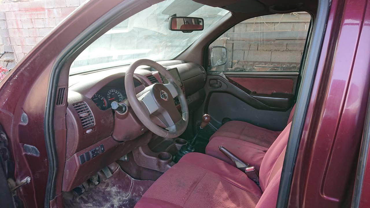 السلام عليكم ورحمة الله وبركاته 
للبيع نيسان نيفارا موديل 2009 كير عادي رقم سليمانية باسم كردي تريد وكاله او تحويل 
السيارة بلادية بدون حادث وصبغ فقط باب البدي مبدل 
السعر80
مكان بغداد 
***********
