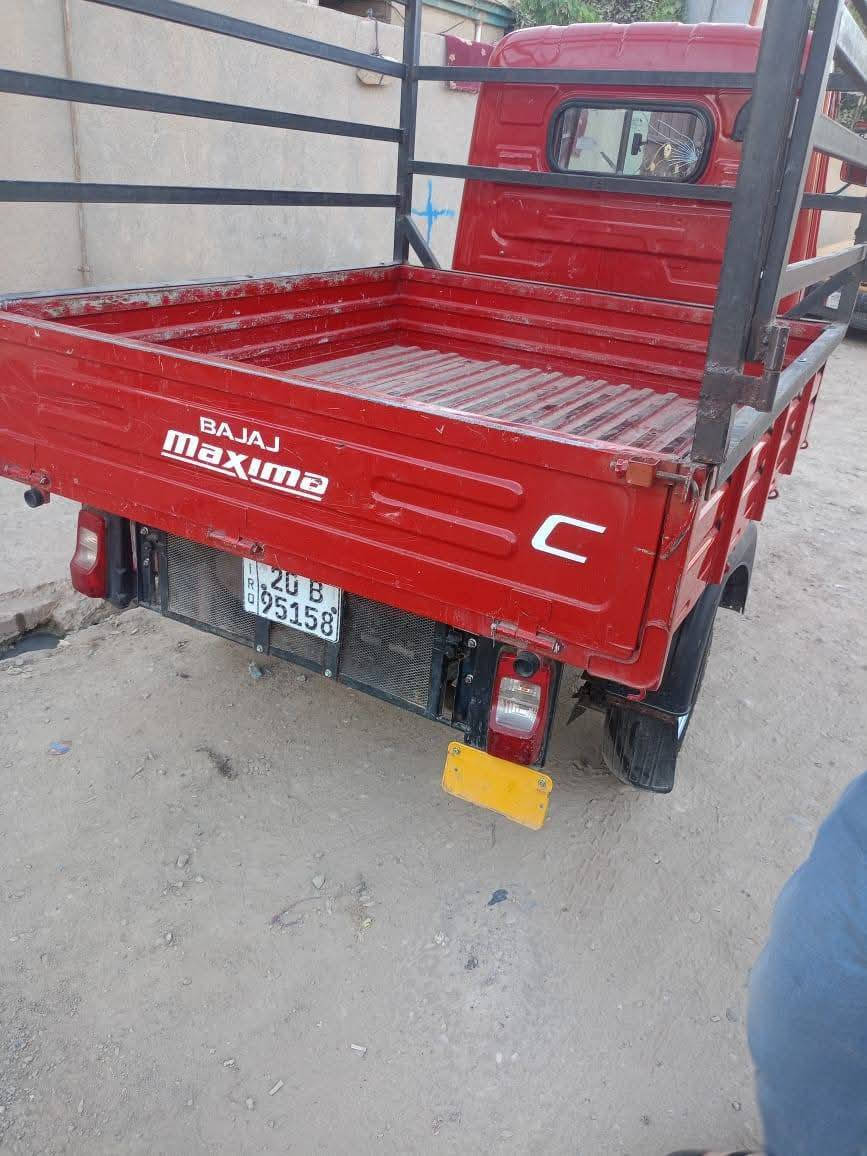 تكتك باجاج حمل
رقم بسامينا 
للبيع 
سعر 3 و 600
مكفولة 
بارد بالقد 
***********
