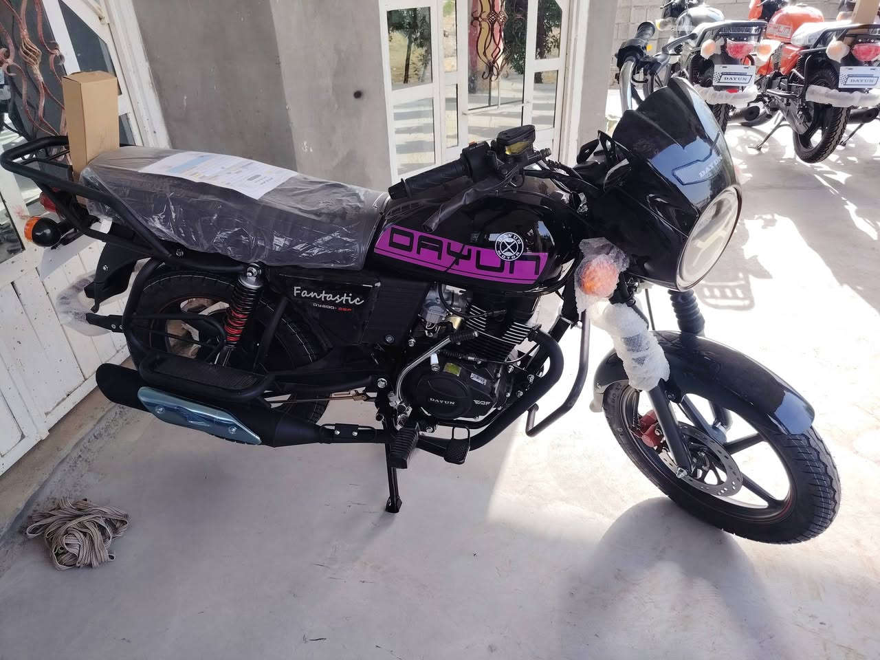 يالله دايوان جبلي وكلاسك موديل 2026وراق سحب سكنر متوفر جميع الاوان بيع جمله مفرد عنواني ديالى الخالص منطقة سفيط توصيل متوفر ديالى بغداد صلاح الدين فقط لتواصل هــ *********** اخوان مو شراي يرفع منشور بكلمه طيبه
