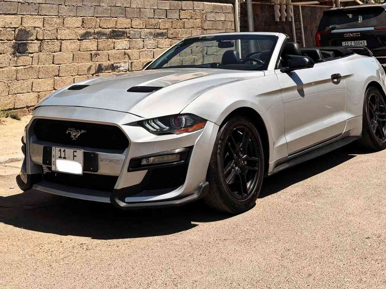 السلام عليكم
رقمي ***********
فورد موستنك 2019 GT - محرك EcoBoost
رقم بغداد الجديد بأسمي / ماشيه 54 الف
المحرك والكير مكفولات من الفتح والتصليح
 اني مستوردها وجان مابيها صبغ ولا تبديل بس بالعراق تعرضت للتخريب ونصبغت عام بدون اي تبديل
مواصفات فول
الكشنات تدفئة و تبريد - شفتات ستيرن - شاشة كبيرة - بصمة - تشغيل عن بعد - رادارات جانبيه وخلفيه - كشنات جلد + تحكم كهرباء - كاميرا خلفيه وبعد هواي مواصفات
السعر 108 وبي مجال بسيط ان شاءالله
مكاني بغداد / السيدية بغداد, العراق
