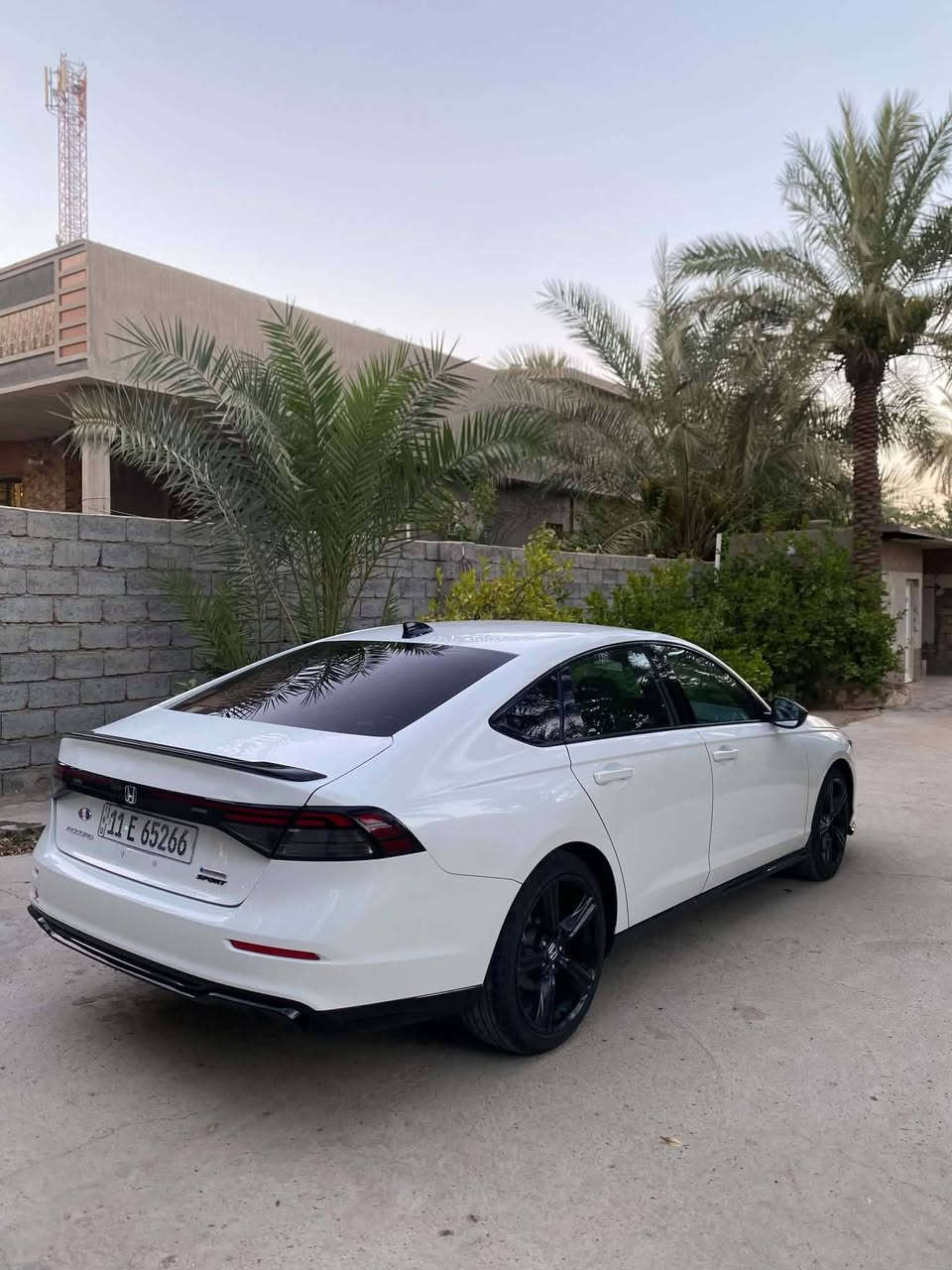 سلام عليكم
للبيع هوندا اكورد 2024 هايبرد سبورت L كلين قطرة صبغ مابيها كفاله عامه 
ماشيه 24 رقم بغداد السياره جديده استخدام شخصي بوضع الوكاله بعدهه جاهزه دينار ماتصرف عليها
كشنات جلد تحكم كهربائي كامره خلفيه فتحة سقف رادار تصادم مثبت سرعه قيادة ذاتيه تشغيل عن بعد ومعروفه مواصفات السبورت L
مكان السياره بغداد
مكلف بالنشر باقي التفاصيل اتصل وبيك خير وتدلل 
***********
  ***********
