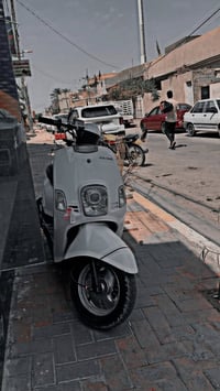 بوليس للبيع نقصها كابريتر مجفته وبيها صوت زنجيل  كلشي شغال سلف. هندر ك...