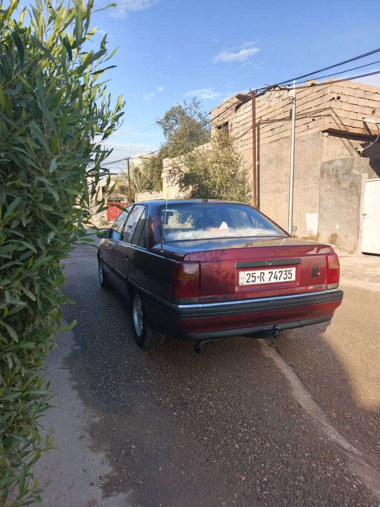 أوميكا موديل ١٩٩١ رقم كركوك رقم وسنوية مشروع وطني لغاية ٢٠٢٩ شرط تحويل من صاحب الشرعي  *********** --- ***********
كير عادي محرك 20 بلادي .... كوبون بنزين ⛽ موجود كير ومحرك شرط بدون صرف صدر شرط تايرات شرط كهربائيات كلها شغال دواخل كلش نظيف استيرن باور قفل مركزي سياره كلش حلو ونظيف صبغ عام للجمالية سعر ٣٨$ وبيها مجال شراي اتصل بالرقم مكان سياره كركوك والرقم كورك بيها واتس اب وفايبر وتلكرام كركوك, العراق
