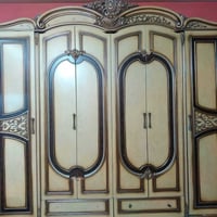 غرفه أخشاب تركي قديم الباب الأول للبيع  مستعمله وحلوه أنطوني بيها سعر ...