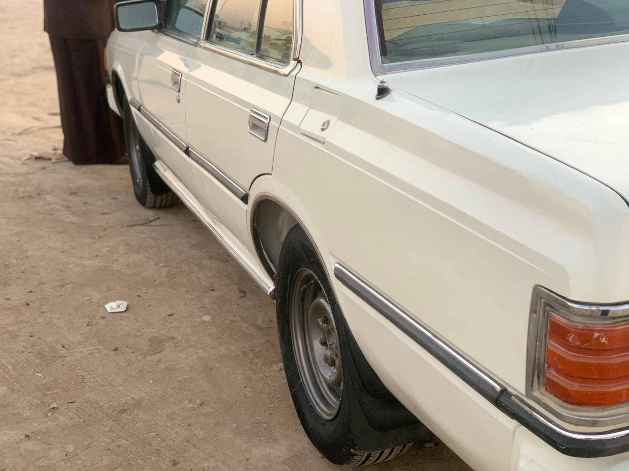 السلام عليكم للبيع سوبر ٨٢رقم انبار مجدده لغاية ٢٠٢٧شرط التحويل مكفوله كفاله عامه من الصبغ والبارد والتبديل السياره وضع الشركه مابيه اي نقص السعر ٦٥ورقه العنوان بابل الاتصال ***********
