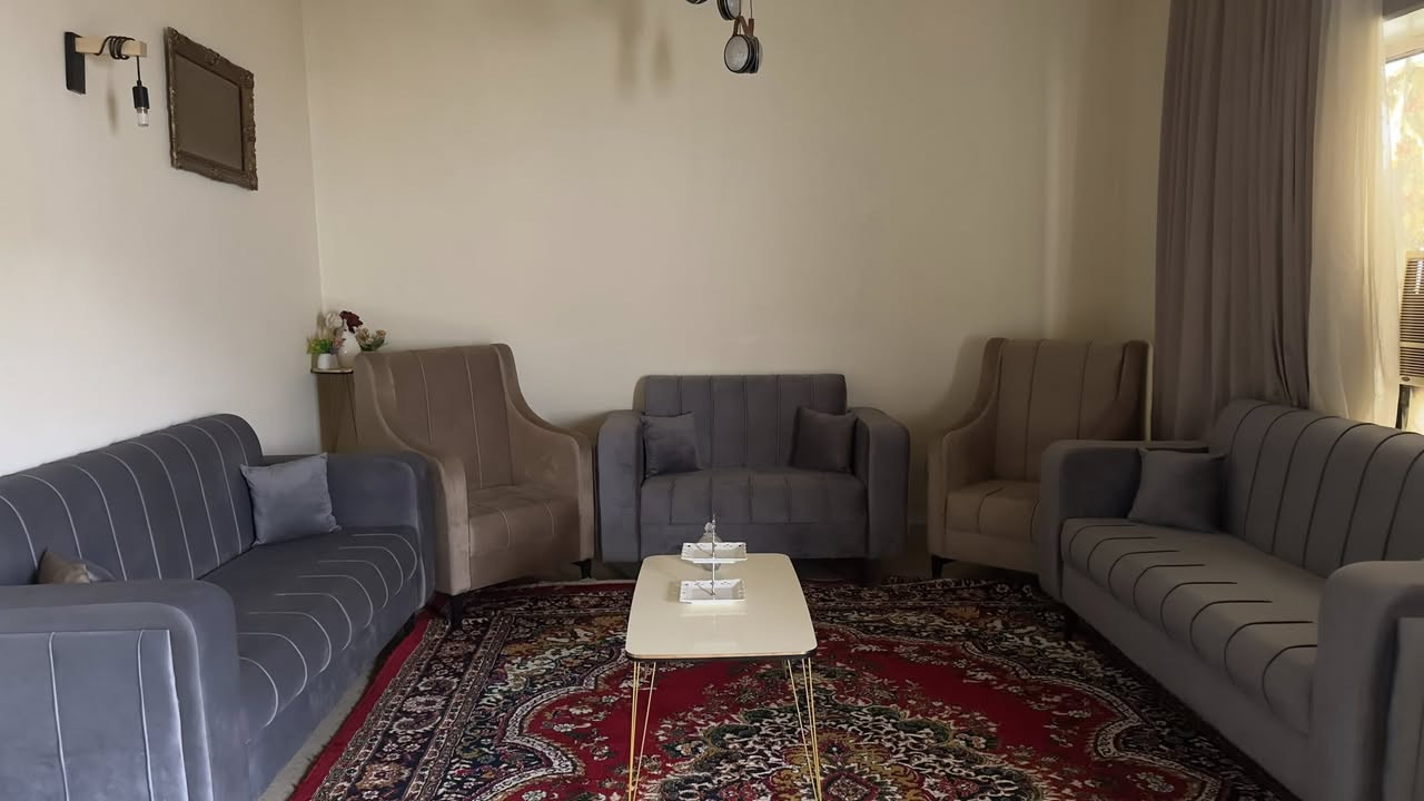 السلام عليكم قنفات مقاعد عدد ١٠ للبيع مع الكوشات سعر ٤٥٠ جديدة ممستخدم هواي


**إذا كنت صاحب هذا الإعلان وتريد حذفه لأي سبب، رجاءا أرسل رسالة إلى الدعم الفني**