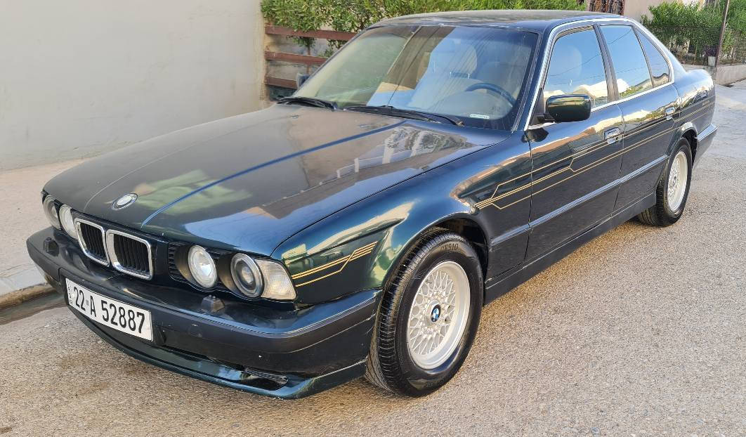 BMWبۆ فرۆشتن مودیل 91 مەکینە 520کەپس بیلاد هەمووشتی نویە تا 2030 باناوی خۆمە نرخی 52وەرەقە ژمارە ***********فەیبەر وەتسئاپ شقلاوة, أربيل
