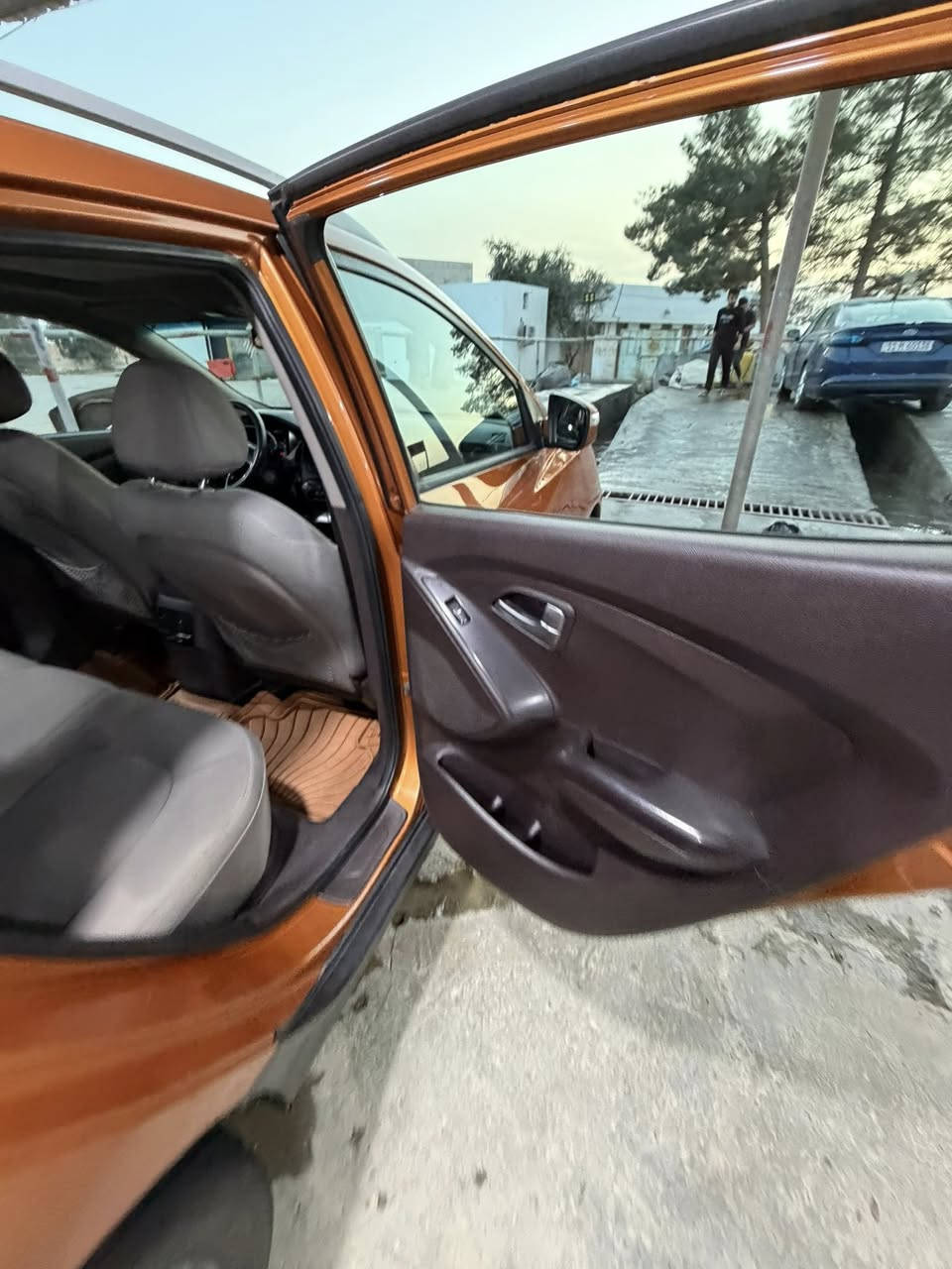 توكسان موديل 15 خليجي فول تفاصيل اكثر اتصل بيع او مراوس ***********
