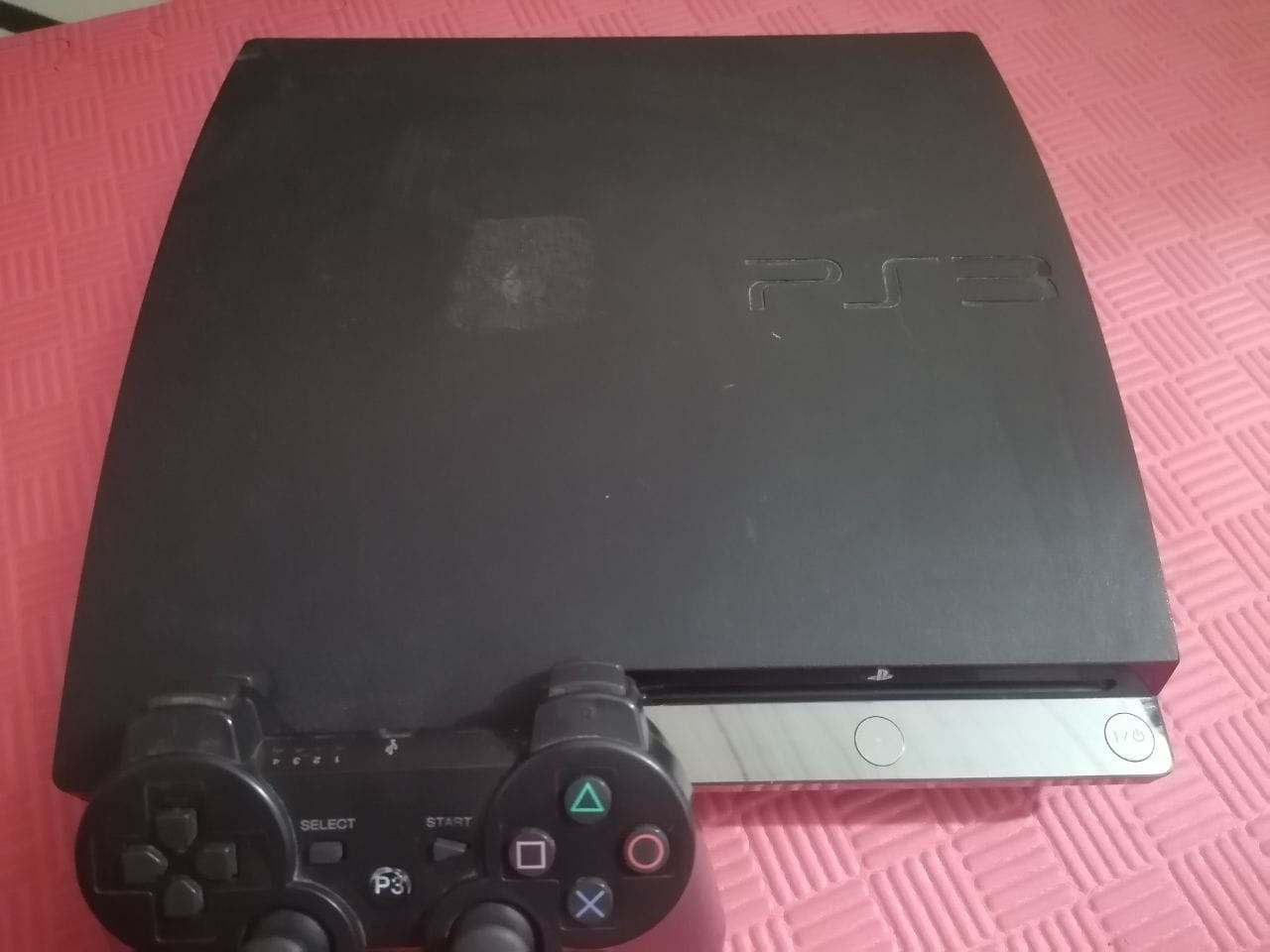 بلي ثري سلم كامل ملحقات
جويستك واحد
مكاني ملحق قرية الغدير الاولى 
السعر 65 كسررر
الرقم ***********
الرد واتساب فقط
