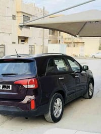 سورنتو 2015 امريكي رقم بغداد باسمي  بيها صبغ قطعتين. محرك 2400  مواصفا...