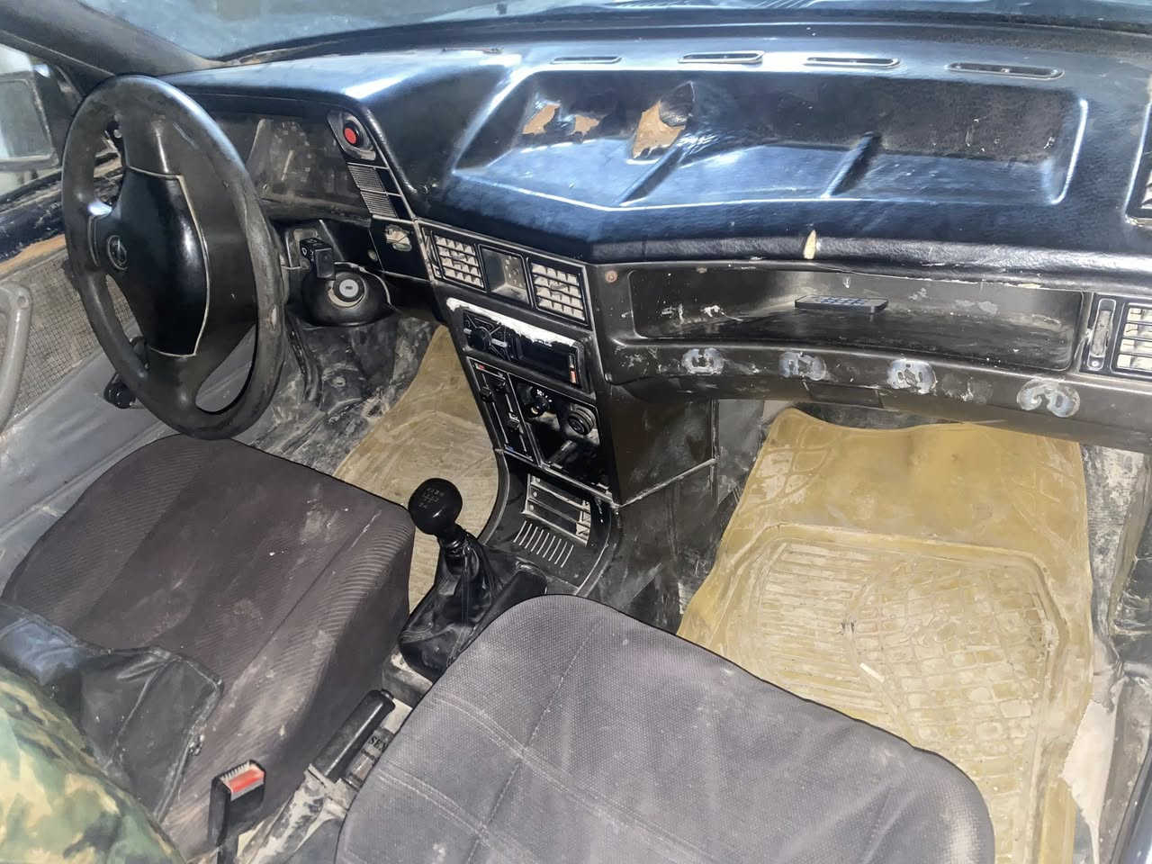 كاديت موديل ٩١ سنوية خضرا شرط التحويل مامسجل على كابون السعر ١٧ وبيها شوية مجال ل تواصل عبر الرقم فقط مكلف بنشر ***********
