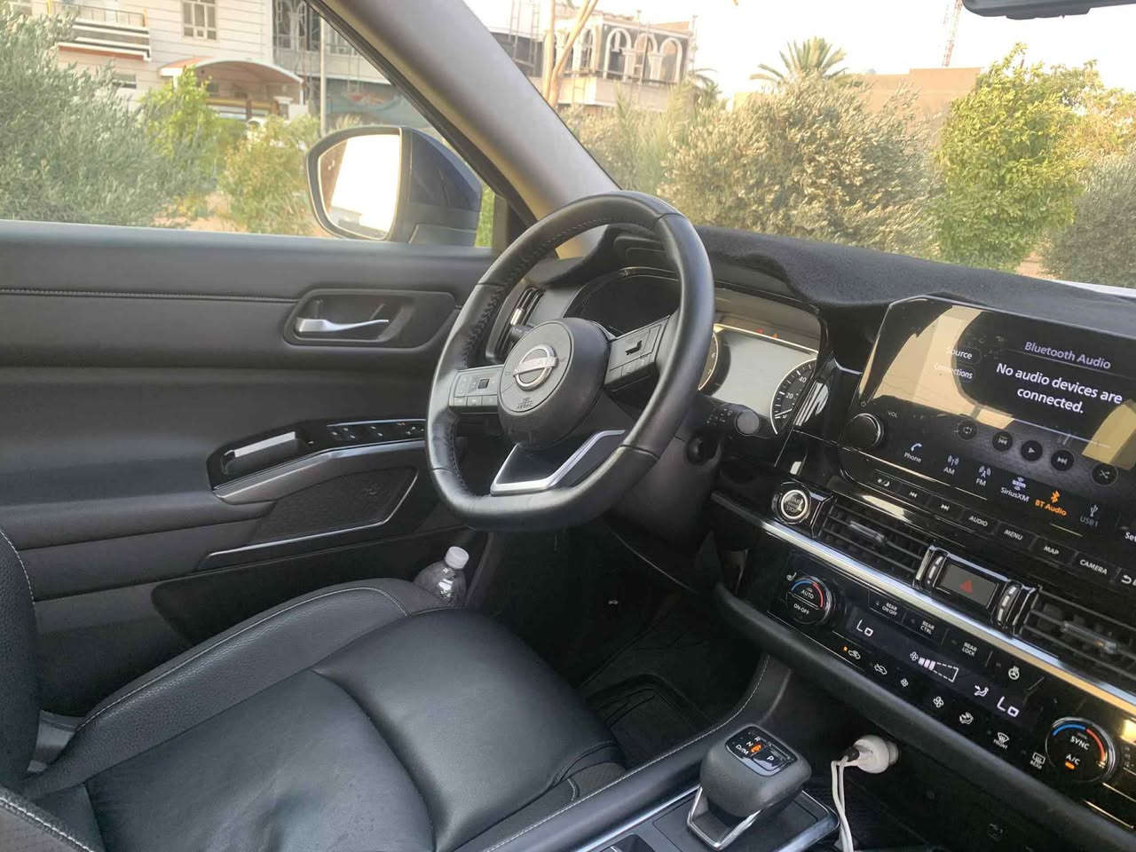 Nissan Pathfinder 2023  SL
عداد المسافة 40000 mile 

المواصفات 
فول مواصفات SLعدى الفتحه

بصمة تشغيل

بصمة ابواب

سبعه راكب 
ثلاث قطع تبريد

تشغيل عن بعد(Remote Start) 

صندوق شفط كهربائي 

كاميرات محيطية 360°

رادار امامي (تحديد مسار)

رادار جانبي (نقاط عمياء)

رادار خلفي (تحذير من الاصطدام)

حساسات امامية+ خلفية

كشنات جلد

كشنات تدفئة 

تبريد قطعتين لمس

بردات خلفية 

تحكم وضعيات القيادة...Drive Modes 

اوتو ستارت Auto Start 

اوتو ستوب Auto Stop

شفتات استيرن 

هيتر استيرن

Apple Car Play

Android Auto 

هاند بريك بصمة

اوتو هولد Auto Hold

مانع انزلاق+ABS

شاشة كبيرة لمس+كاميرا

منافذ AUX+USB
السعر 20وبيها مجال 
صور الحادث موفق وبيها سونار 
باسمي تحول مباشر
***********
