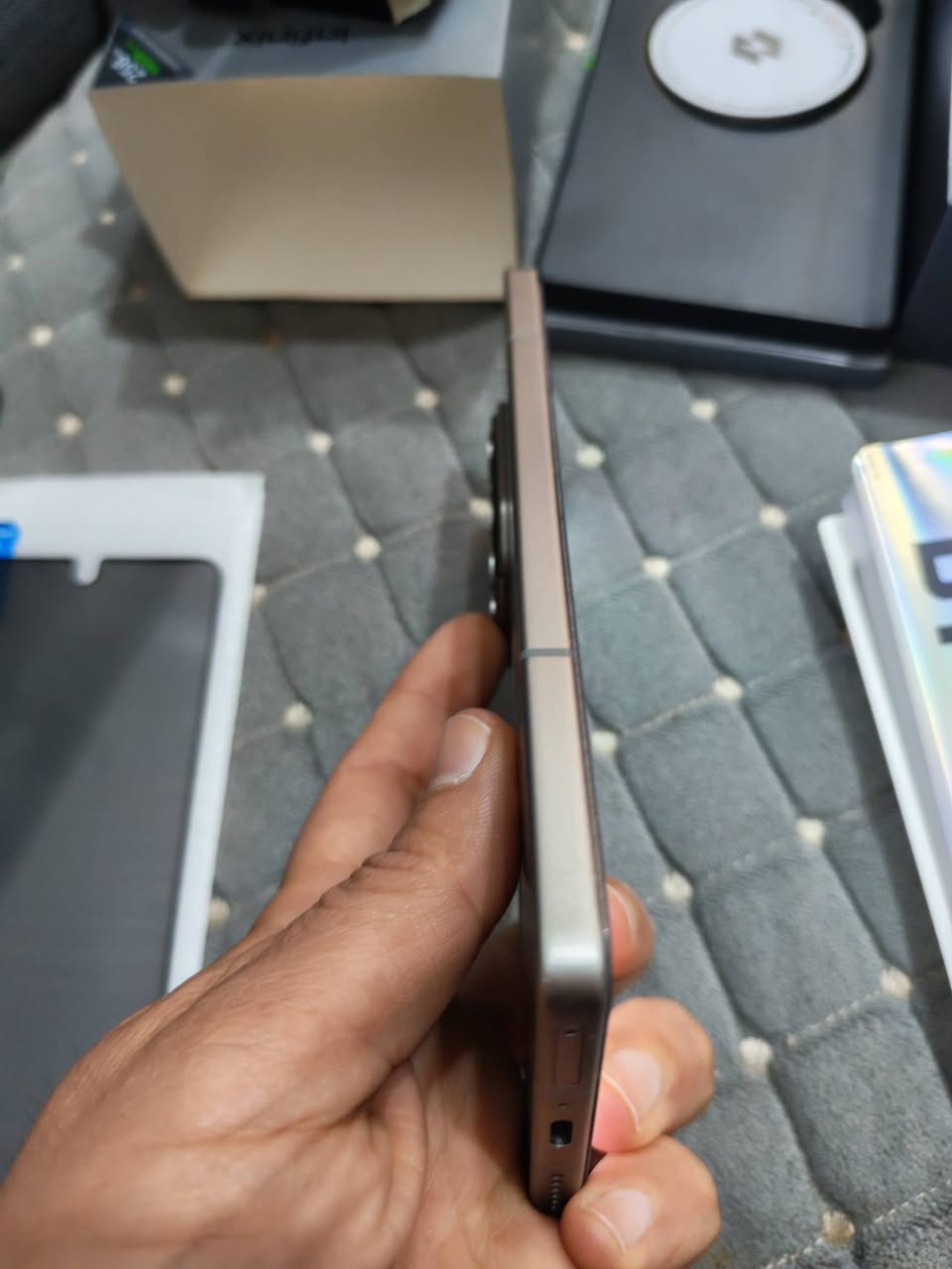 انفنكس نوت 50 برو
ذاكره 256 جهاز جديد شخط مابي
ويا ملحقاته كامله شاحنه وسماعات
حتي مال الشركه الزكه ضد الكسر والكفر مال شركه
ويا هديه حافظه ولزكه مظلله
العنوان كربلاء طويريج
***********
السعر ٢٨٠
حبايب جهاز جديد
