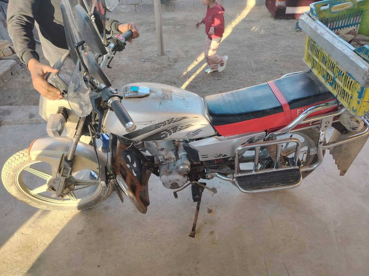 السلام عليكم فيوم للبيع كلك مكفولة من السرقة كلها شغالة سلف كهربائيات كربلاء حي  الغدير السعر 400###***********
