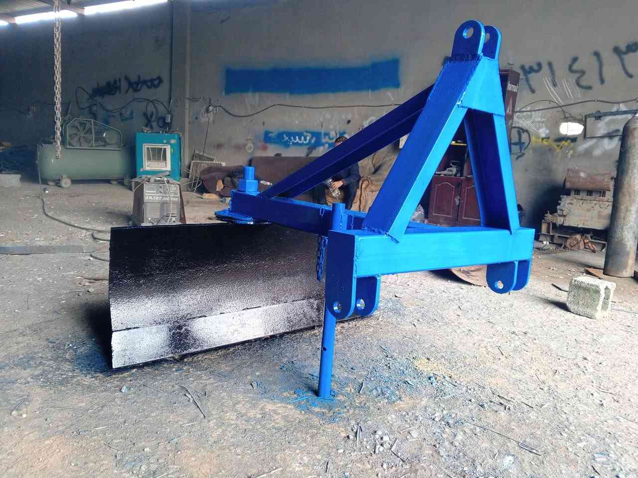 سلام وعلیک معدلان دواره مال کابوتە قیاس 120+150متر 
حدید 12ملم 
عنوان طوز خورماتو . طریق كركوك. بغداد .قرب المطعم جنة العراق 
سعر مناسب . وتساب ***********
