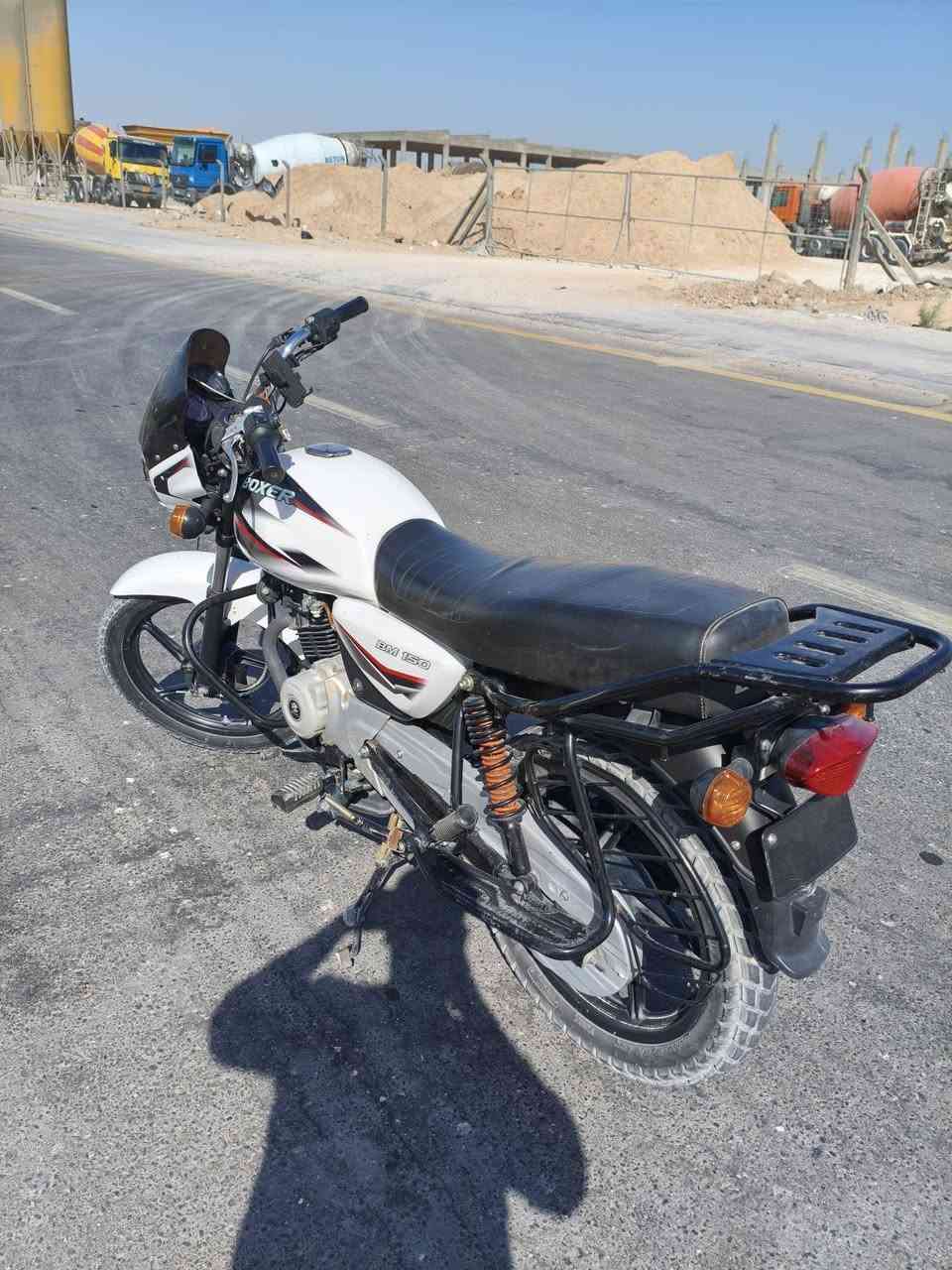 دراجه بوكسر موديل 2023 رقم وسنويه نجف مكانها نجف دراجه برغي مامفتوح بيها جديده ماشيه 25 الف وقابل للزياده السعر مليون و 900 وبيها مجال قليل الشراي يتصل ***********
