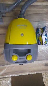 مكنسة كهربائية كلش جديدة واستعمال قليل وقوة السحب مالتهة كلش قوية وعل ...